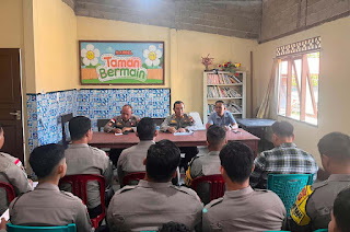 Anev Kinerja Polsek Sekayam, Kapolsek Tekankan Pelayanan Prima, Ketahanan Pangan, dan Deteksi Dini Gangguan Kamtibmas Anev Kinerja Polsek Sekayam, Kapolsek Tekankan Pelayanan Prima, Ketahanan Pangan, dan Deteksi Dini Gangguan Kamtibmas