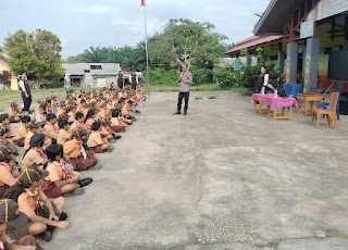 MPLS di SDN 04 Menyabo, Polsek Tayan Hulu Bekali Pelajar Kesadaran Berlalu Lintas dan Bijak Bermedia Digital MPLS di SDN 04 Menyabo, Polsek Tayan Hulu Bekali Pelajar Kesadaran Berlalu Lintas dan Bijak Bermedia Digital