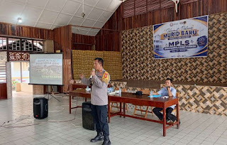 MPLS SMA Karya Kasih Parindu Diisi Edukasi Polisi tentang Narkoba, Perundungan dan Tertib Lalu Lintas MPLS SMA Karya Kasih Parindu Diisi Edukasi Polisi tentang Narkoba, Perundungan dan Tertib Lalu Lintas
