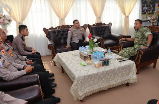 Kapolres Sanggau Perkuat Sinergitas TNI dan Forkopimda, Jaga Kamtibmas serta Dukung Pembangunan Daerah Kapolres Sanggau Perkuat Sinergitas TNI dan Forkopimda, Jaga Kamtibmas serta Dukung Pembangunan Daerah